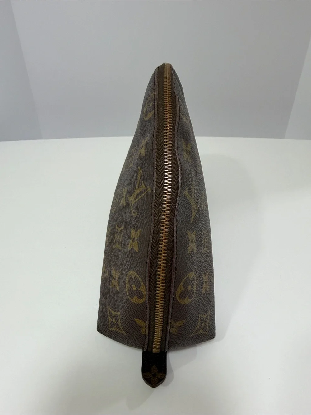 Louis Vuitton Monogram Trousse Demi Ronde Cosmetic Pouch M47520